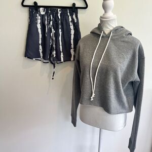 NWOT Bundle Tie Dye Shorts Black & White Sm & NWT Gray Cropped Sweatshirt XS Wom